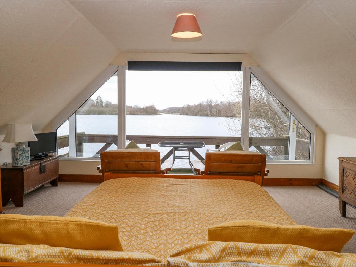 Cygnus Boathouse Villa South Walsham Ngoại thất bức ảnh